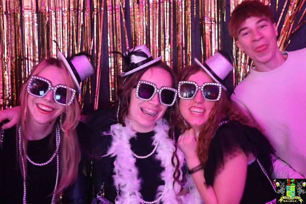 ../Images/Jeugd Opwarmbal Photobooth 200.jpg